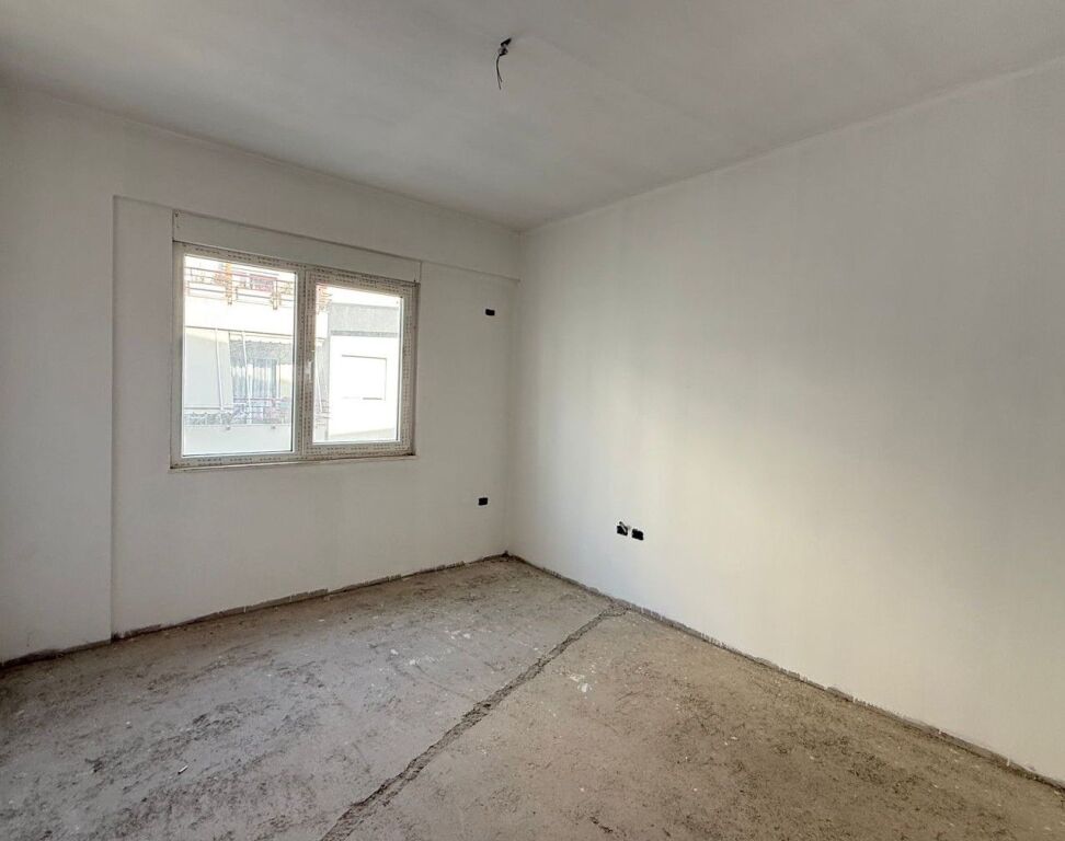 Shitet Apartament 3+1+2 + Depo – Kompleksi FZ, Liqeni i Thatë
