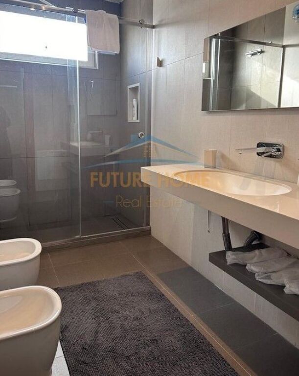 For sale, Apartment 2+1+2+Veranda, Bllok