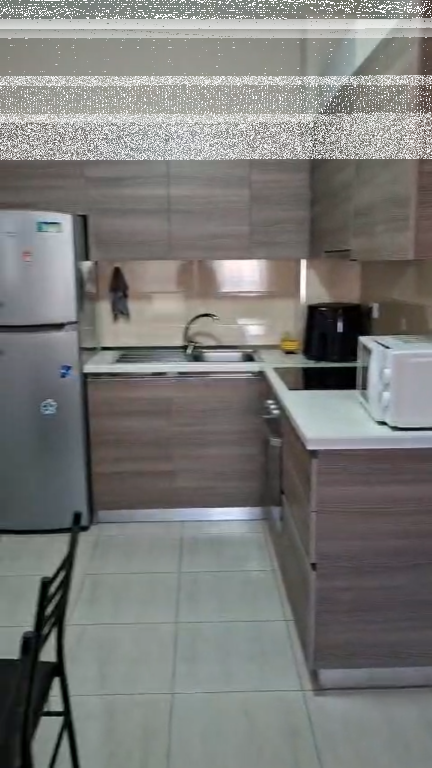 Appartamento 1+1, Astir!