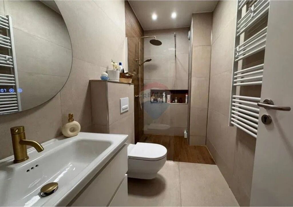 Apartament - Për Shitje LIQENI I THATË ID: 530491012-123