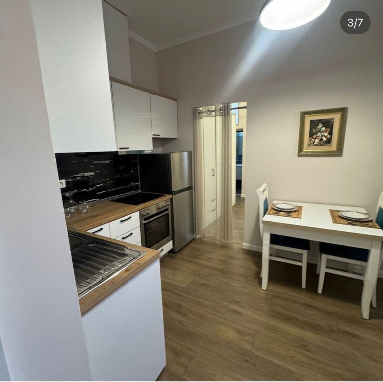 Garsionere konvertuar 1+1, Rruga e Durresit!