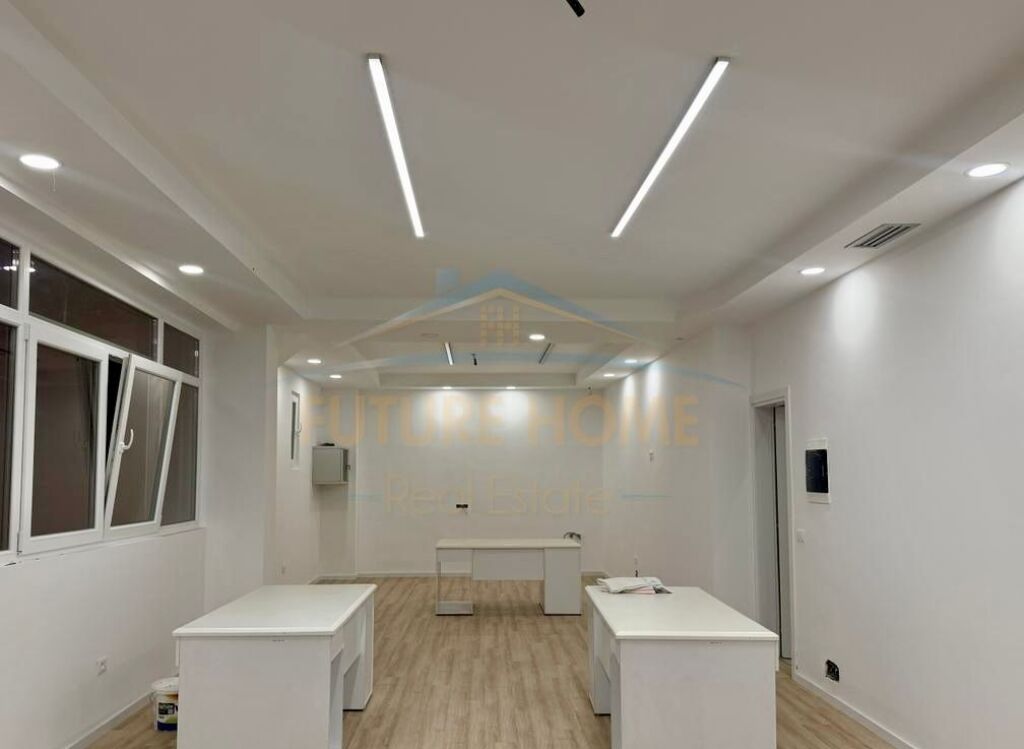 Qera, Ambient Biznesi, Rruga "Vllazen Huta", Brryli