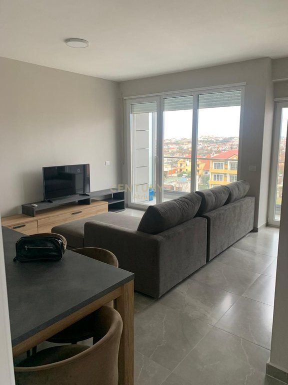 JEPET APARTAMENT 2+1ME QIRA TEK FIORI DI BOSCO 650 € /Muaj Sip. Totale  98m2