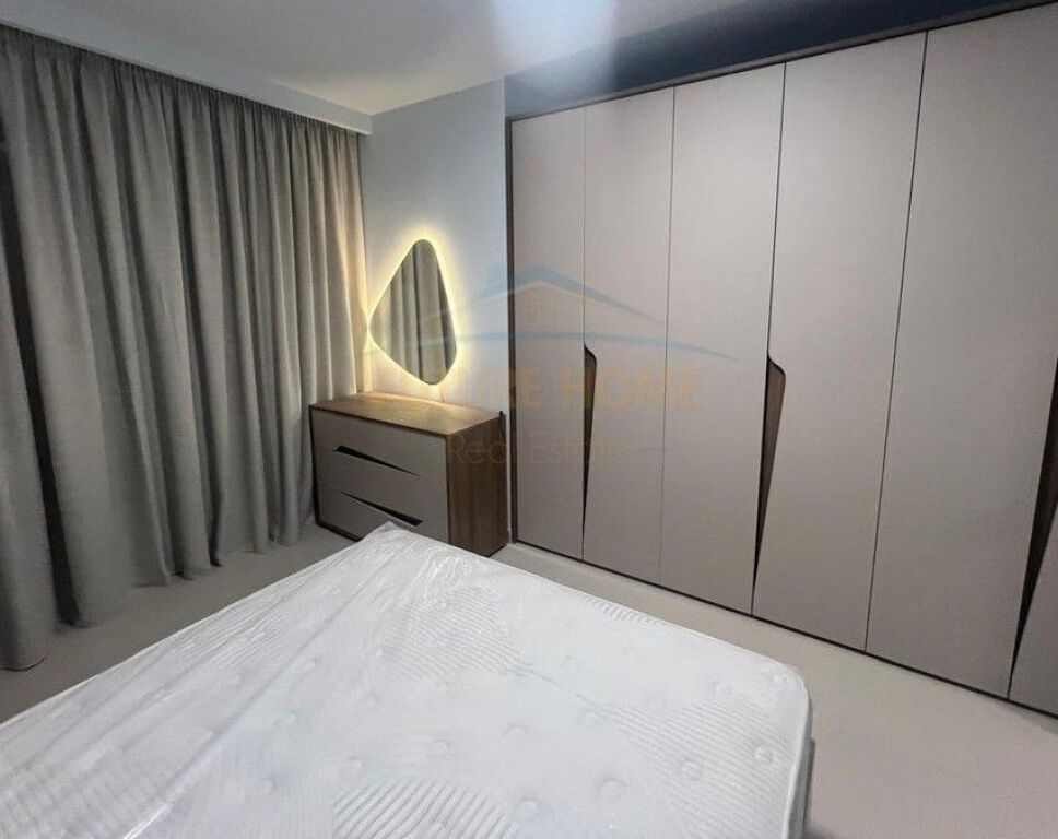 Affitto, Appartamento 1+1+Posto Auto, Ex Dogana, Tirana.