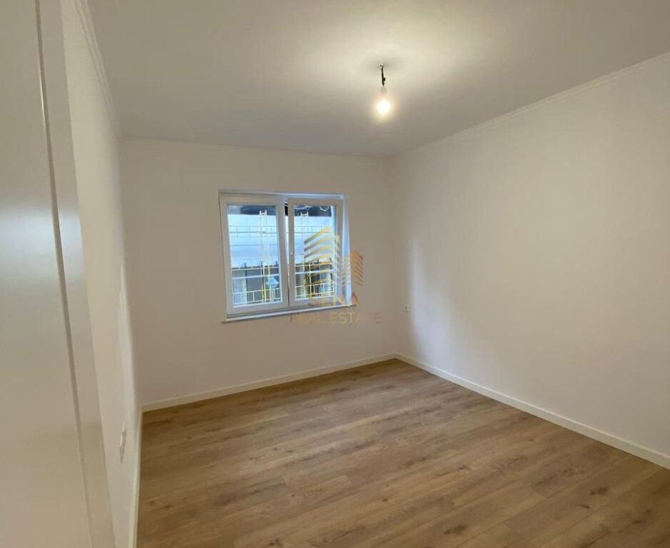 In vendita, Appartamento 2+1+2+Blk, Via Durazzo – Blocco Ambasciate, 185.000 Euro