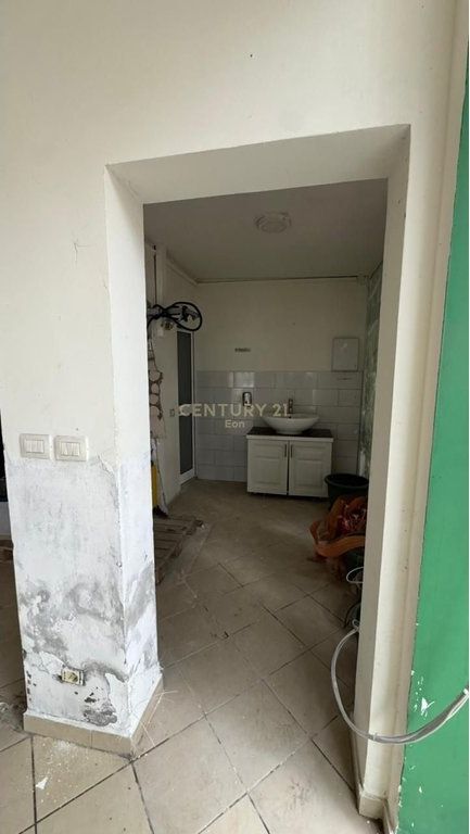 Locale commerciale in vendita per Bar-Ristorante a Golem!