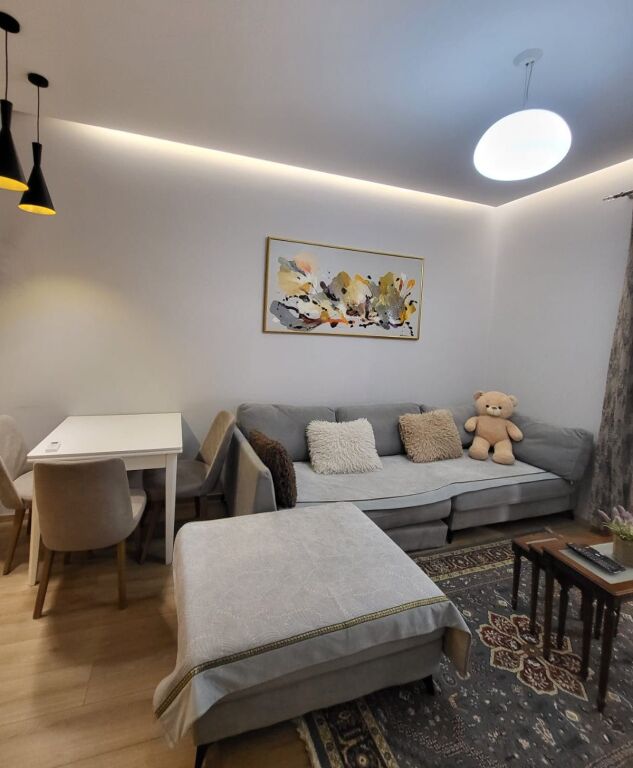 📌 Jepet me Qira Apartament Super 1+1 Kompleksi Delijorgji
