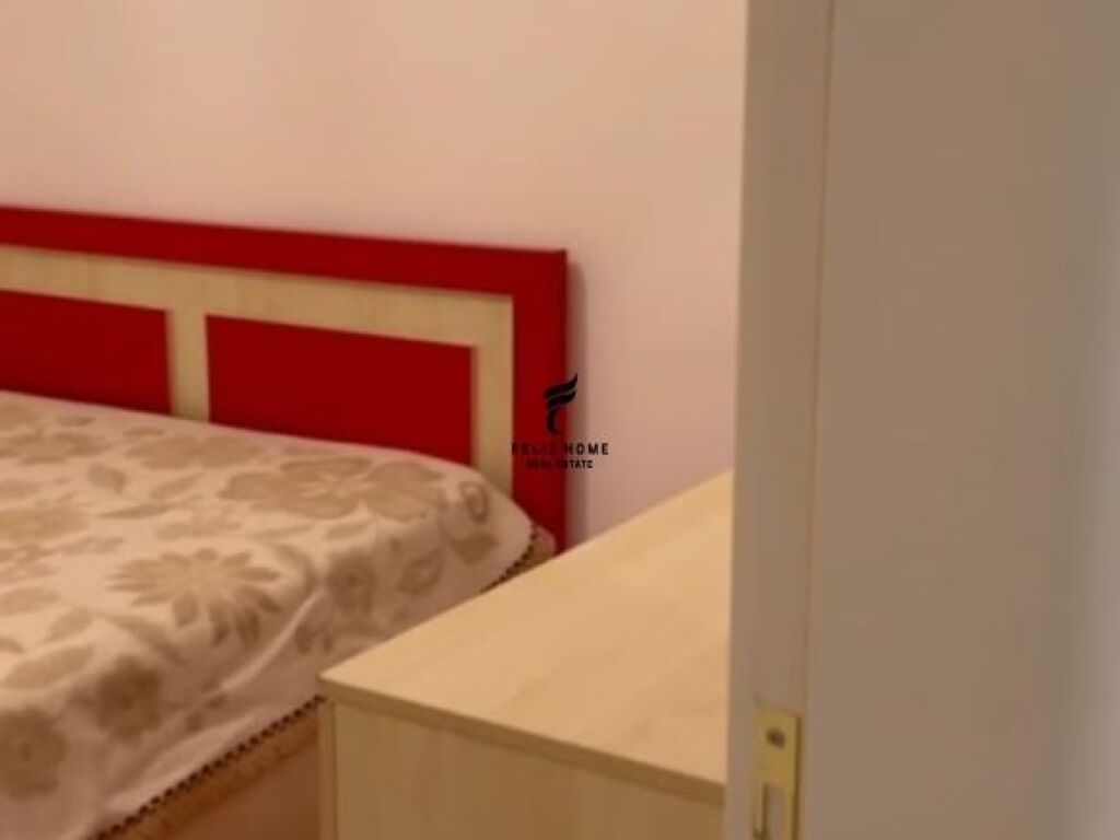 APARTAMENT ME QERA 1+1 KOPSHTI BOTANIK 40.000 LEKE