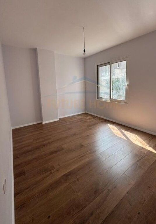 In vendita, Appartamento 2+1+2, Via Dajti, Fresk