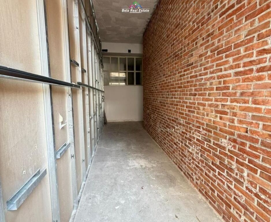 Negozio in affitto a Myslym Shyr (ID BD21816) Tirana