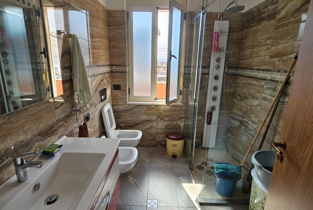 Ne Fresk Shitet Penthouse Ekskluziv 119.3 m² + 151.2 m² Verandë !