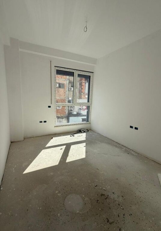 2+1 apartment for sale Ali Demi, electric market