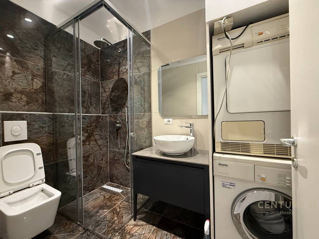 JEPET ME QIRA APARTAMENT 2+1 NE LAPRAKE TOTALISHT I RI❗️