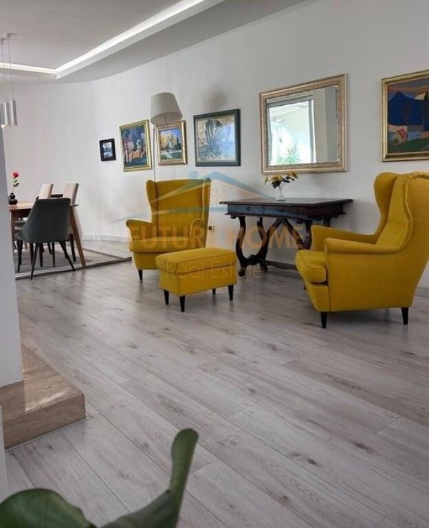 For sale, Apartment 2+1+2+Veranda, Bllok