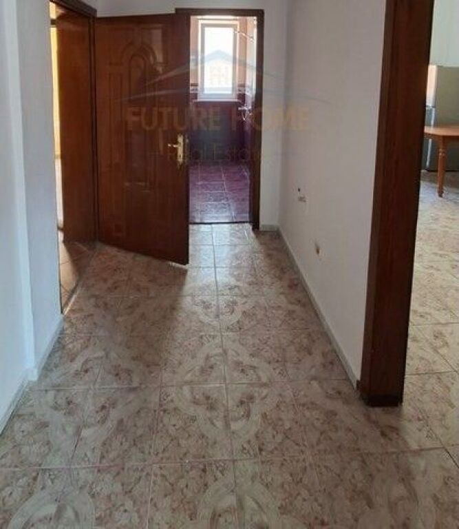 Affitto Appartamento 1+1, Via Durazzo, Tirana