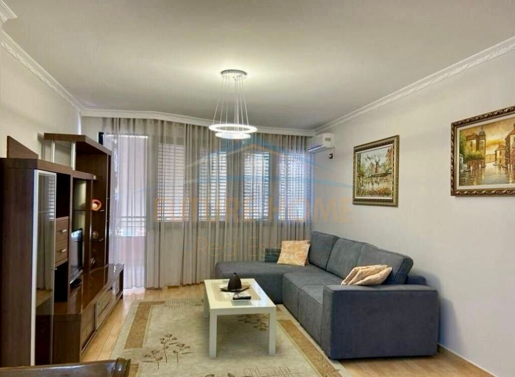 Rent, Apartment 2+1+2, 21 Dhjetori, Tirana