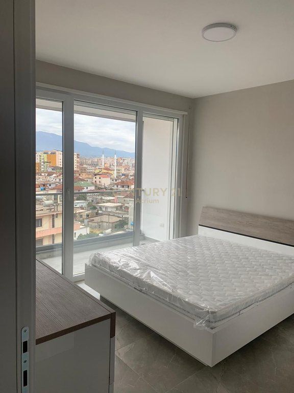 JEPET APARTAMENT 2+1ME QIRA TEK FIORI DI BOSCO 650 € /Muaj Sip. Totale  98m2
