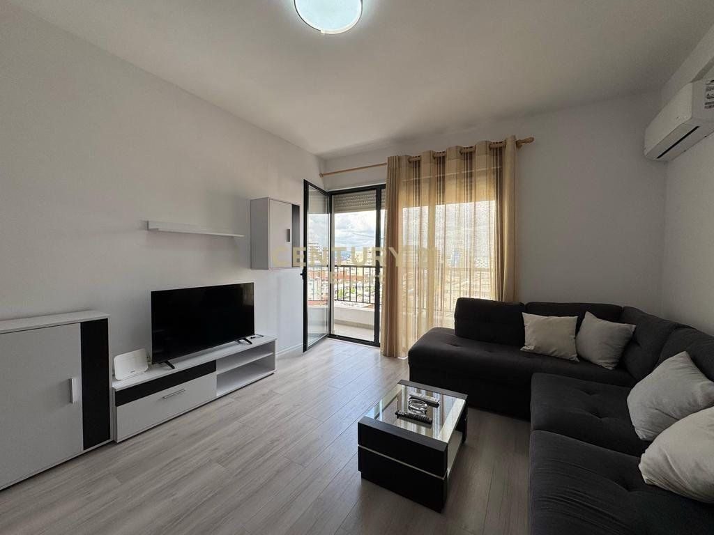 Appartamento 1+1 in affitto in Via Durazzo, Tirana! 700 € /Mese Superficie Totale 81m2