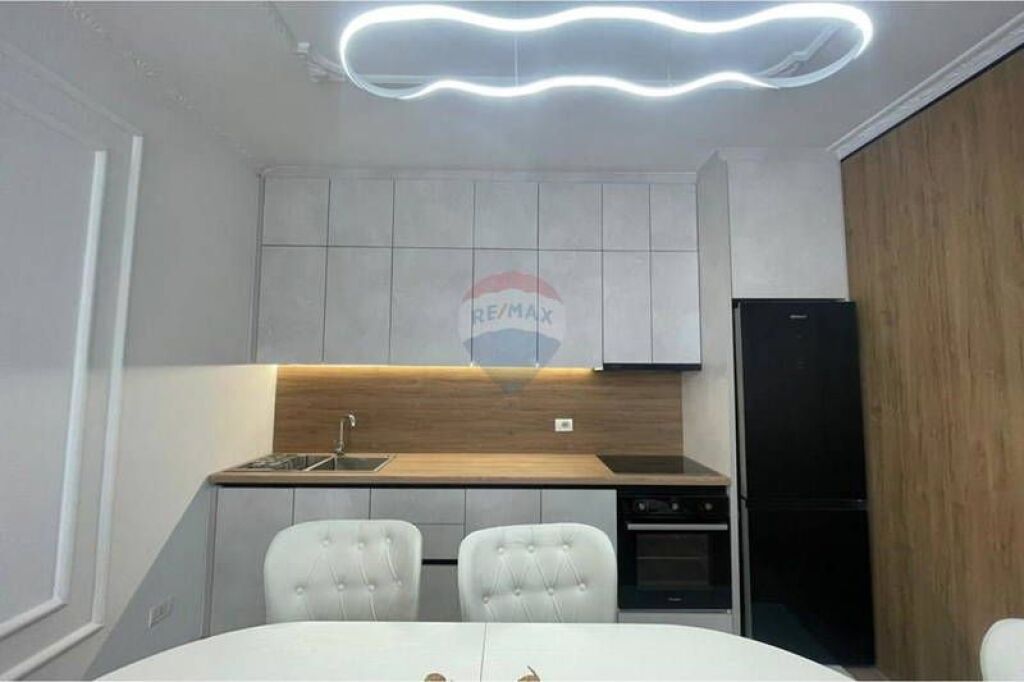 Apartament 2+1 me qira ne Astir!