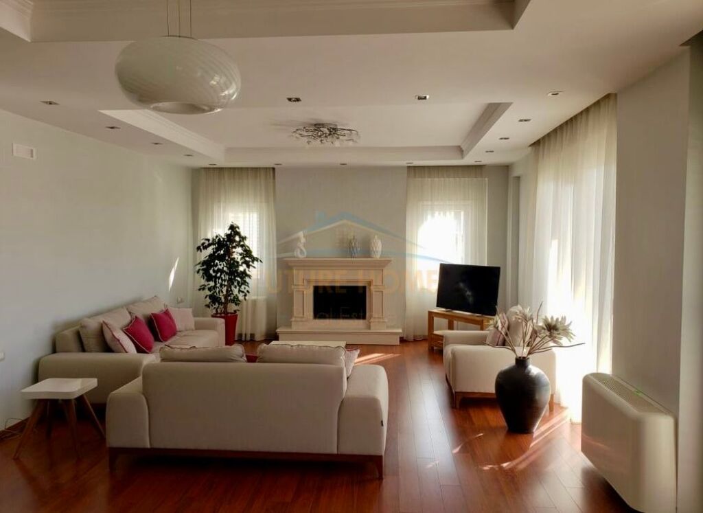 Affitto, Appartamento 3+1+2+Posto Auto, Ville Americane