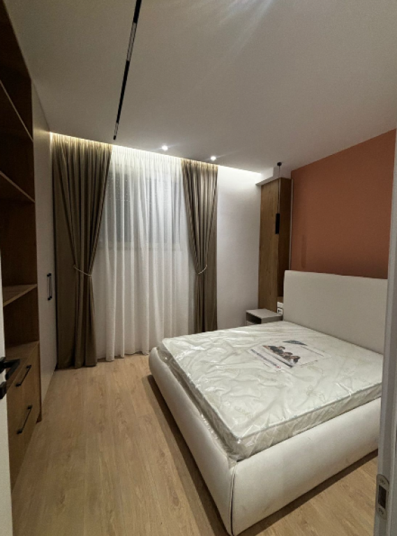 🏡 Apartment 1+1 for Rent – Zogu I Boulevard | Center