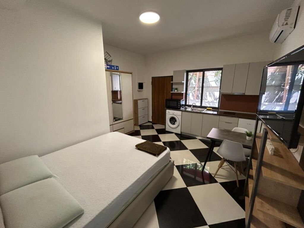 🏠 Monolocale in affitto  📍 Indirizzo: Ex Parco, di fronte a Deliorgji – Tirana💰 Prezzo: 35.000 lekë / mese