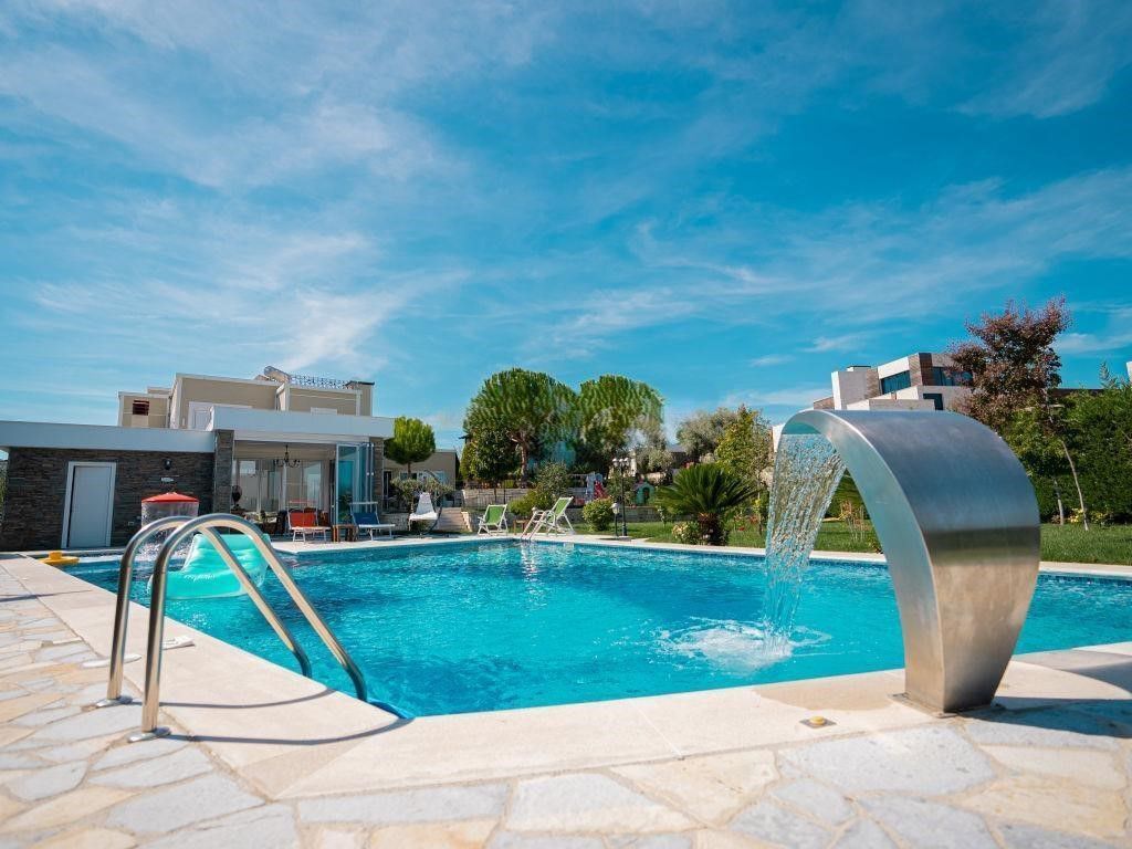 Villa di lusso, Kashar!