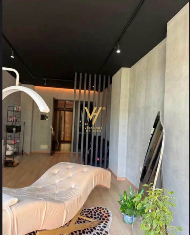 BUSINESS PREMISES 50 M2 FOR RENT IN ASTIR 250 EURO