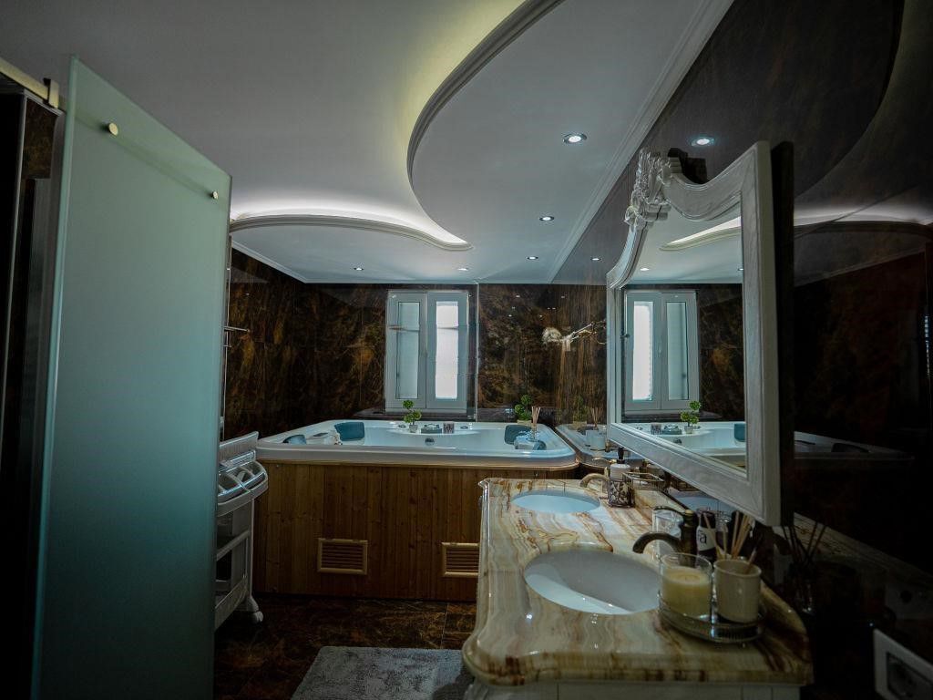 Villa di lusso, Kashar!