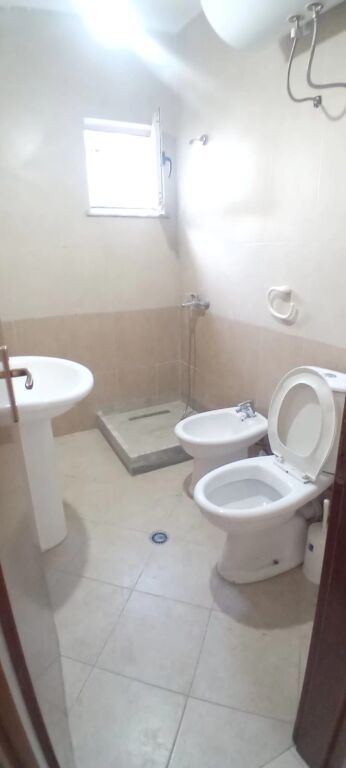 Jepet me qira 2+1 Bosh FUSHA E AVIACIONIT 45.000 leke