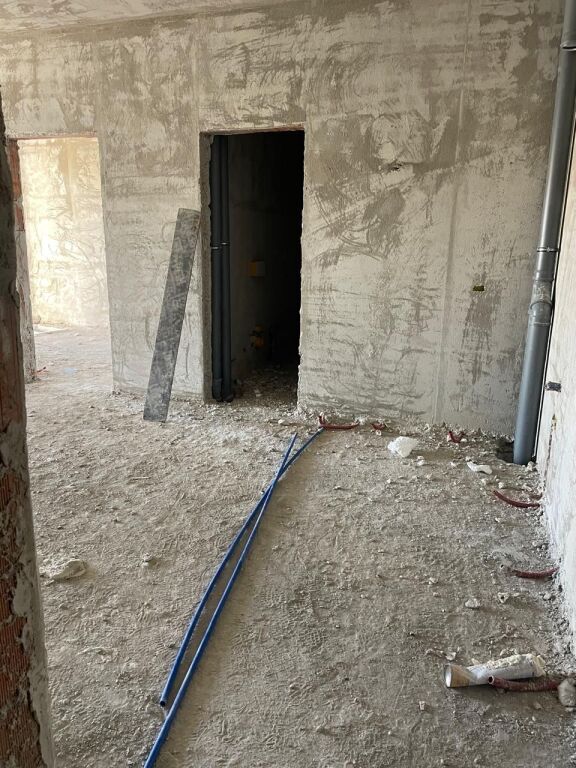 Shitet apartament 1+1