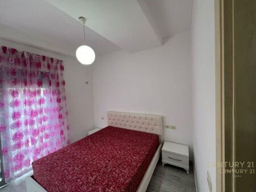 Affitto, Appartamento 2+1, a Pazari i Ri, Tirana!