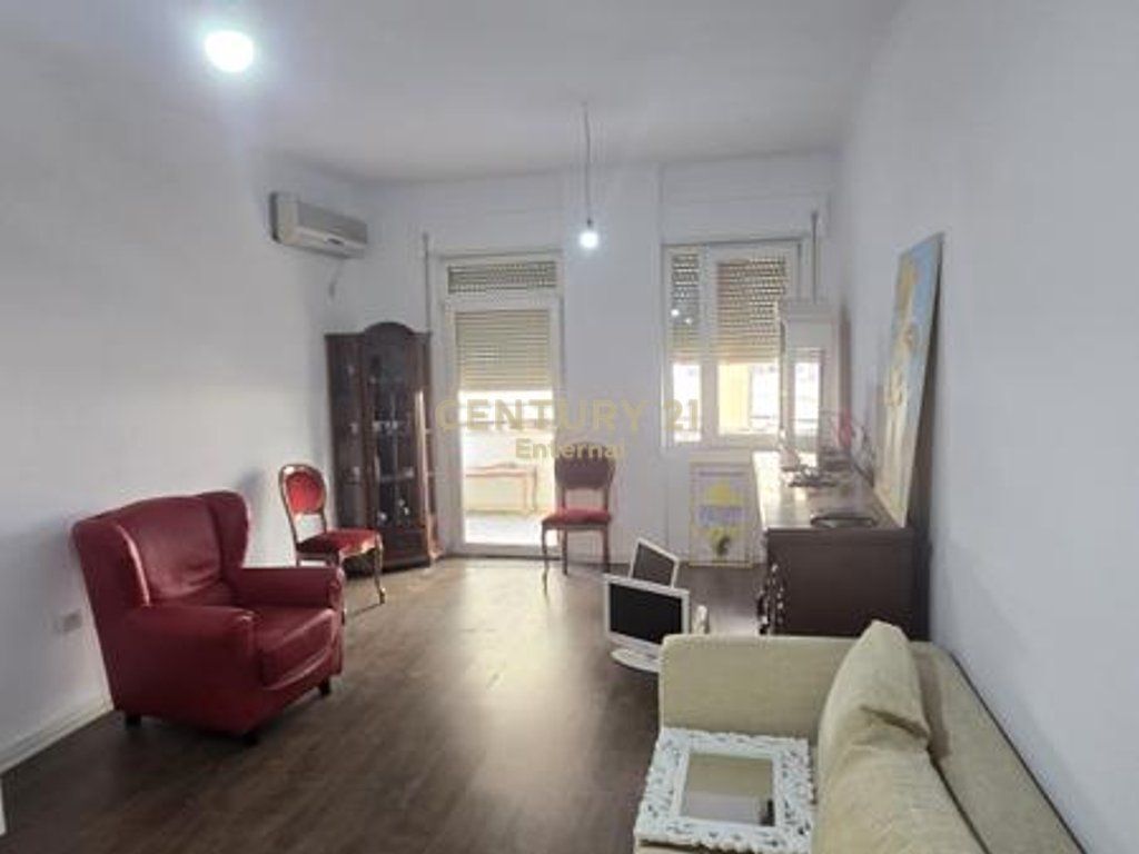 Apartment 2+1+2 for sale near the Zoological Garden, Tirana. 🏡