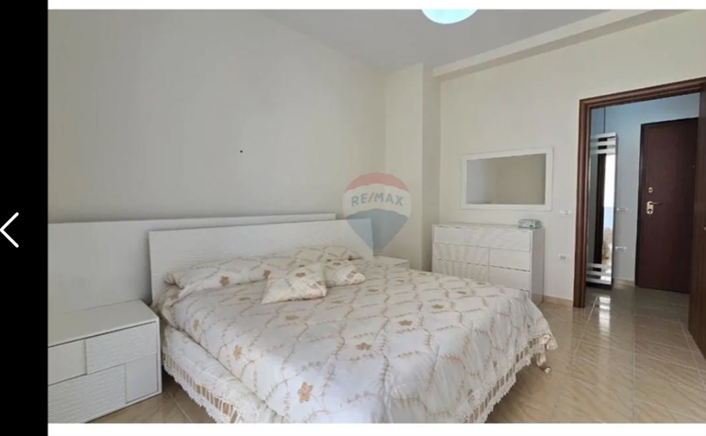 Apartament per qera 2+1 tek Rruga e Thesarit
