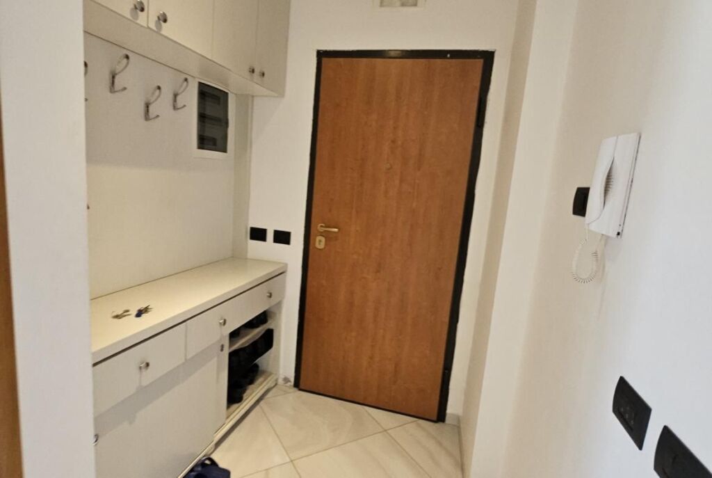 Ne Fresk Shitet Penthouse Ekskluziv 119.3 m² + 151.2 m² Verandë !