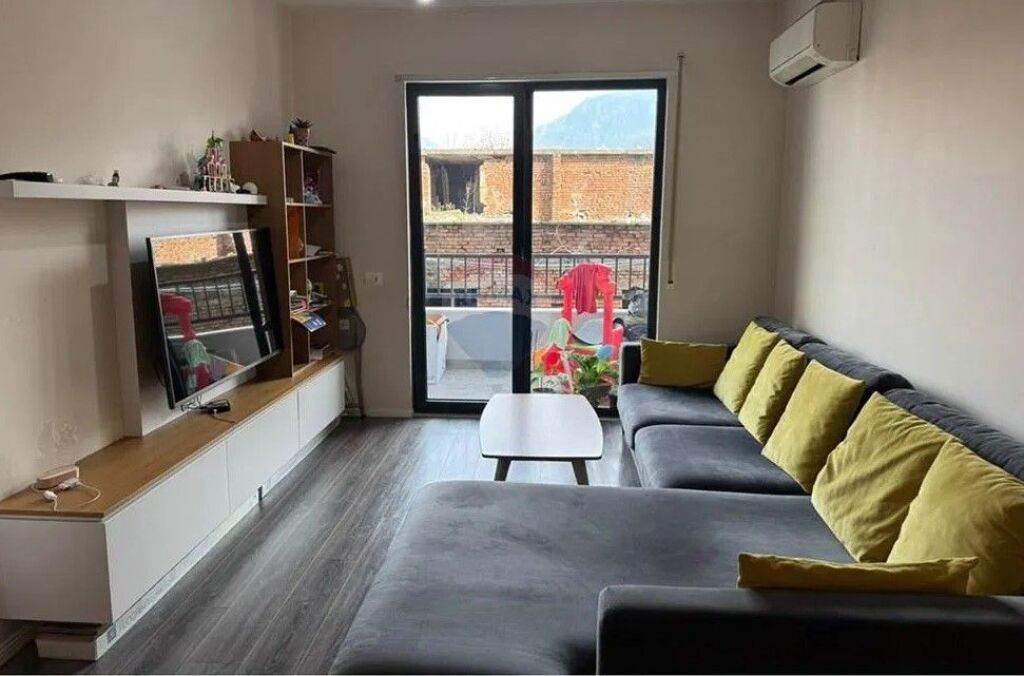 Apartment - For Sale - Porcelain ID: 530261046-484