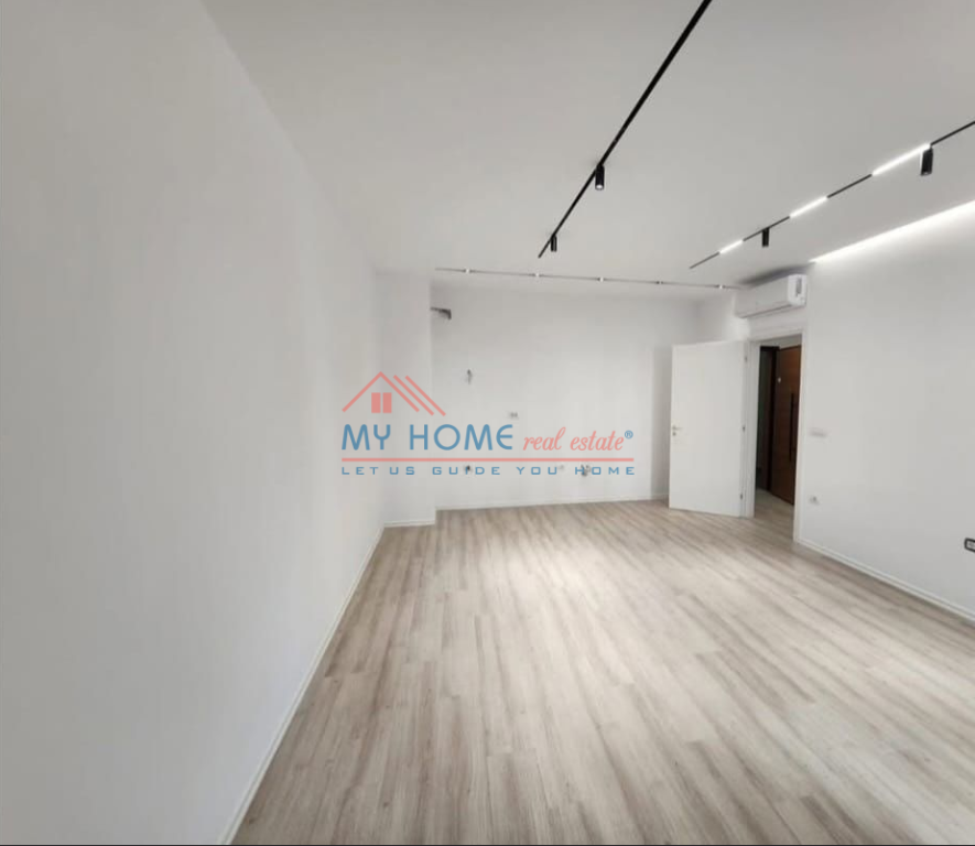 Zyre me qera tek Zogu i Zi Tirane