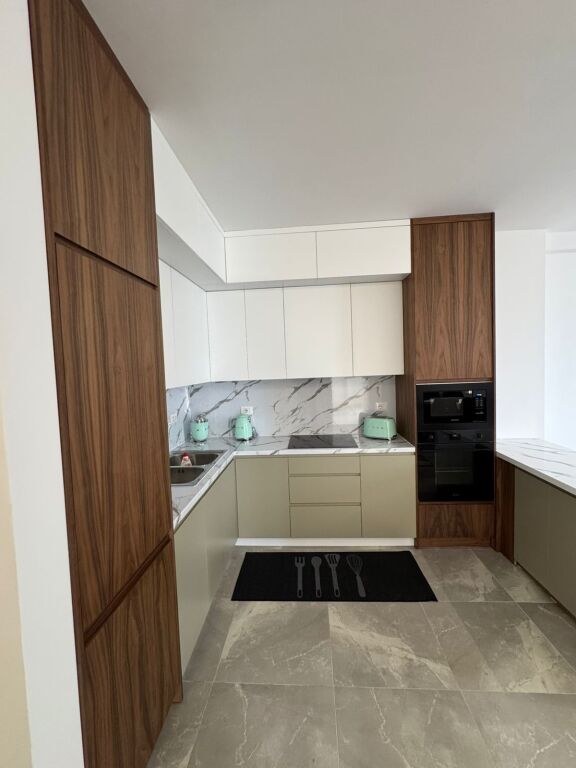 Apartment 2+1 for rent at Pazari i Ri