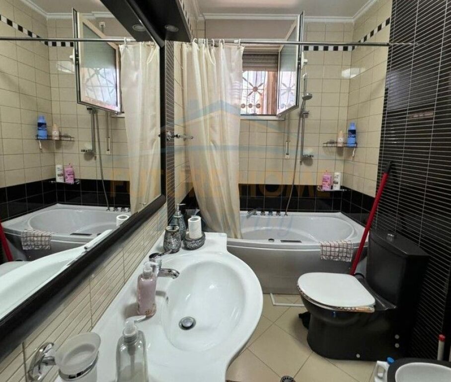 Affitto, Appartamento 2+1, Ex Mercato Elettrico, Tirana.