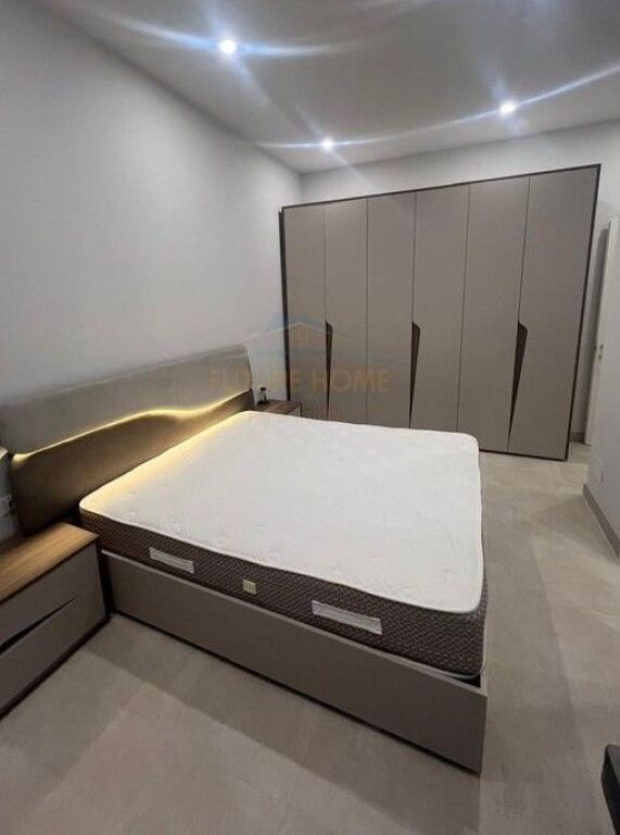 Affitto, Appartamento 2+1+2+Posto Auto, Ex Dogana, Tirana.