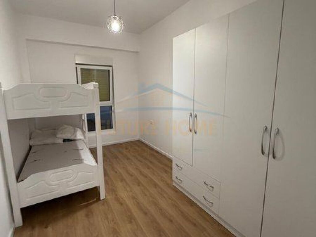 Rent, Apartment 2+1+2 + Parking Space – Kaimi Complex, Ali Demi, Tirana
