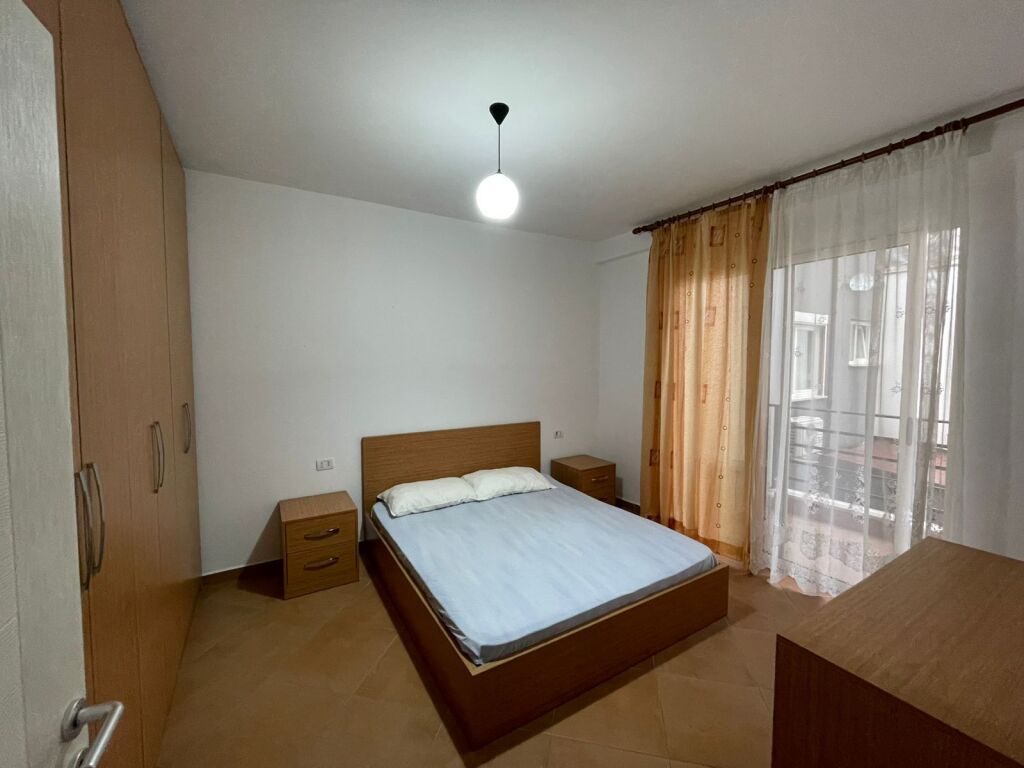Apartament me qera 1+1 - 📍Shkoze, prane kompleksi Tom Doshit