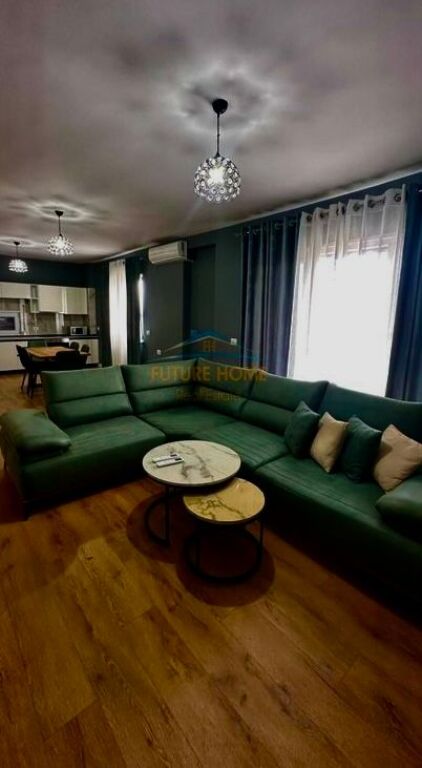 Qera,Apartament 2+1+2+Post Parkimi,Kopshti Botanik,Tiranë