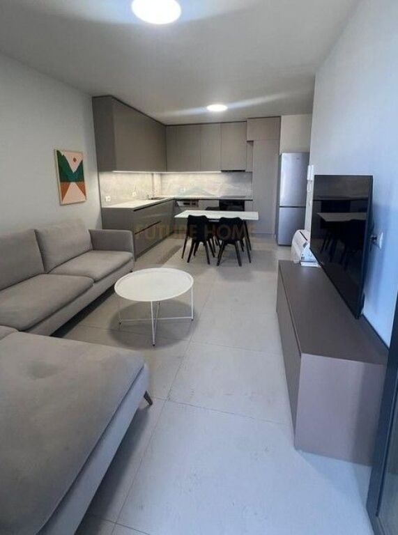 Affitto, Appartamento 1+1+Posto Auto, Ex Dogana, Tirana.