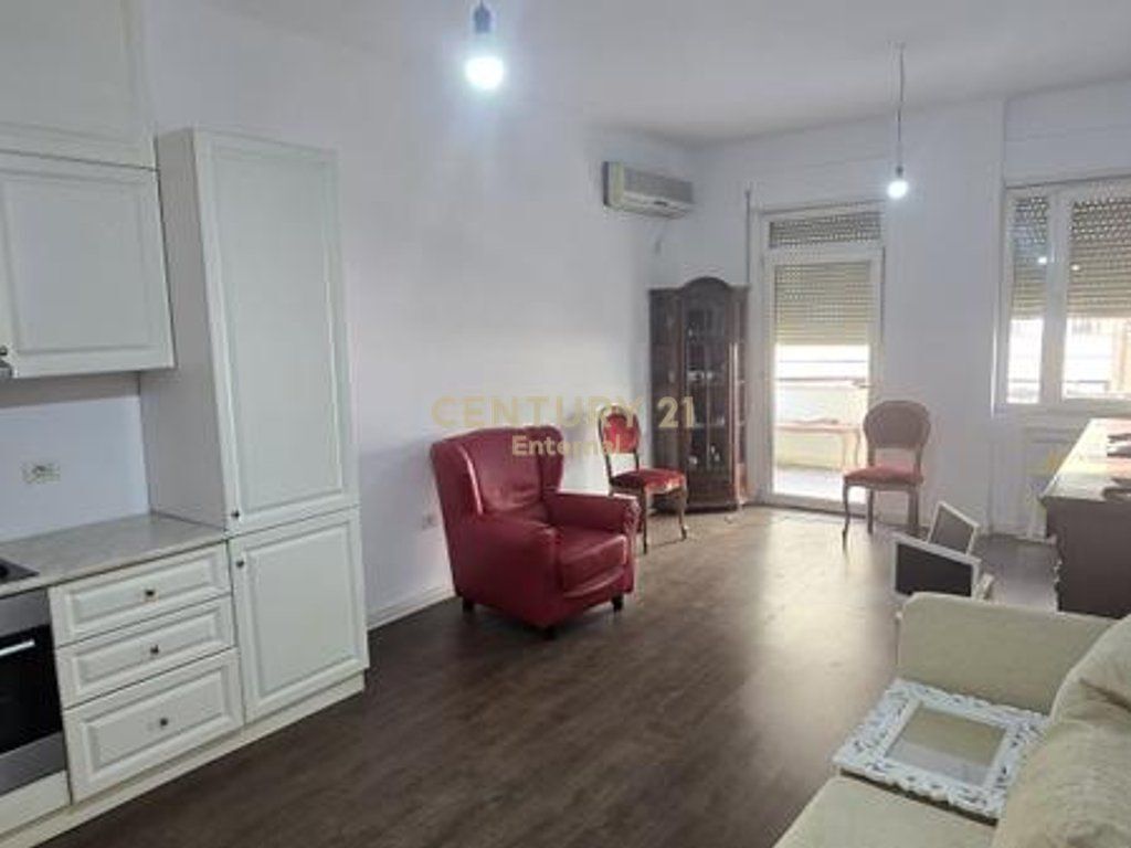 Apartment 2+1+2 for sale near the Zoological Garden, Tirana. 🏡