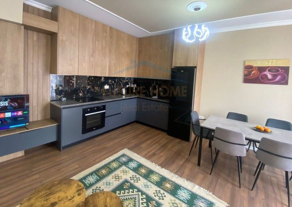 Affitto, Appartamento 2+1+2, Via Riza Cerova