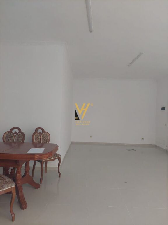 NEGOZIO IN AFFITTO 60 M2 A KODRA E DIELLIT 40.000 LEKE