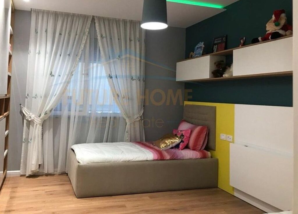 Rent, Apartment 2+1, University Book