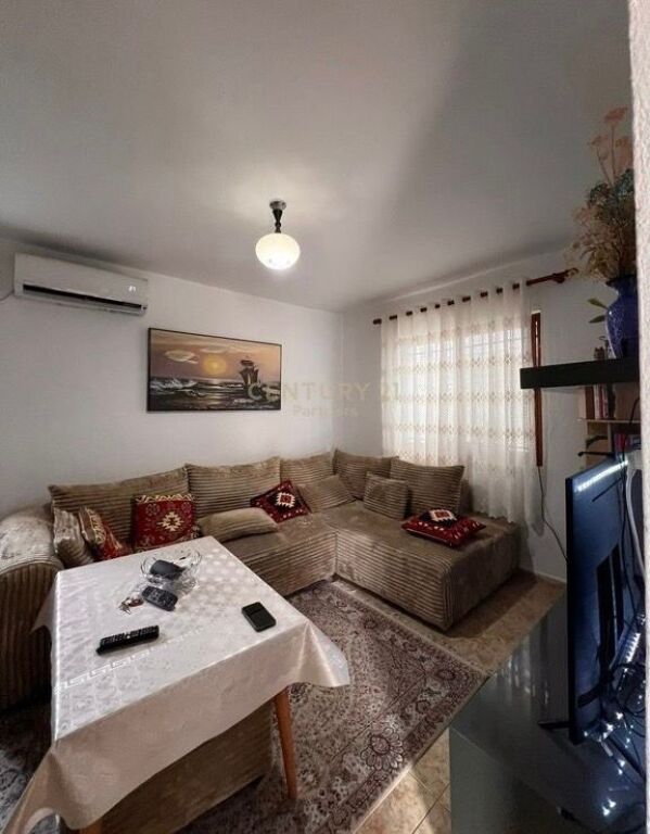 Private house for sale 1+1 with commercial space