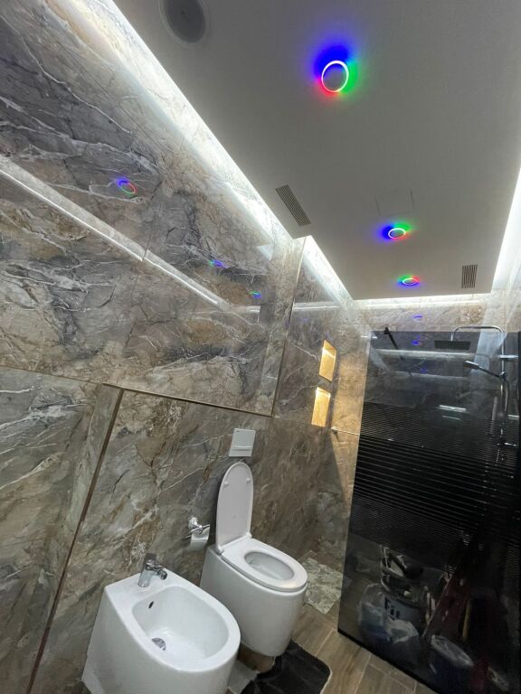 Jepet me qera Apartamenti 1+1 , Paskuqan tek Gjimnazi Isa Boletini 500 mije leke